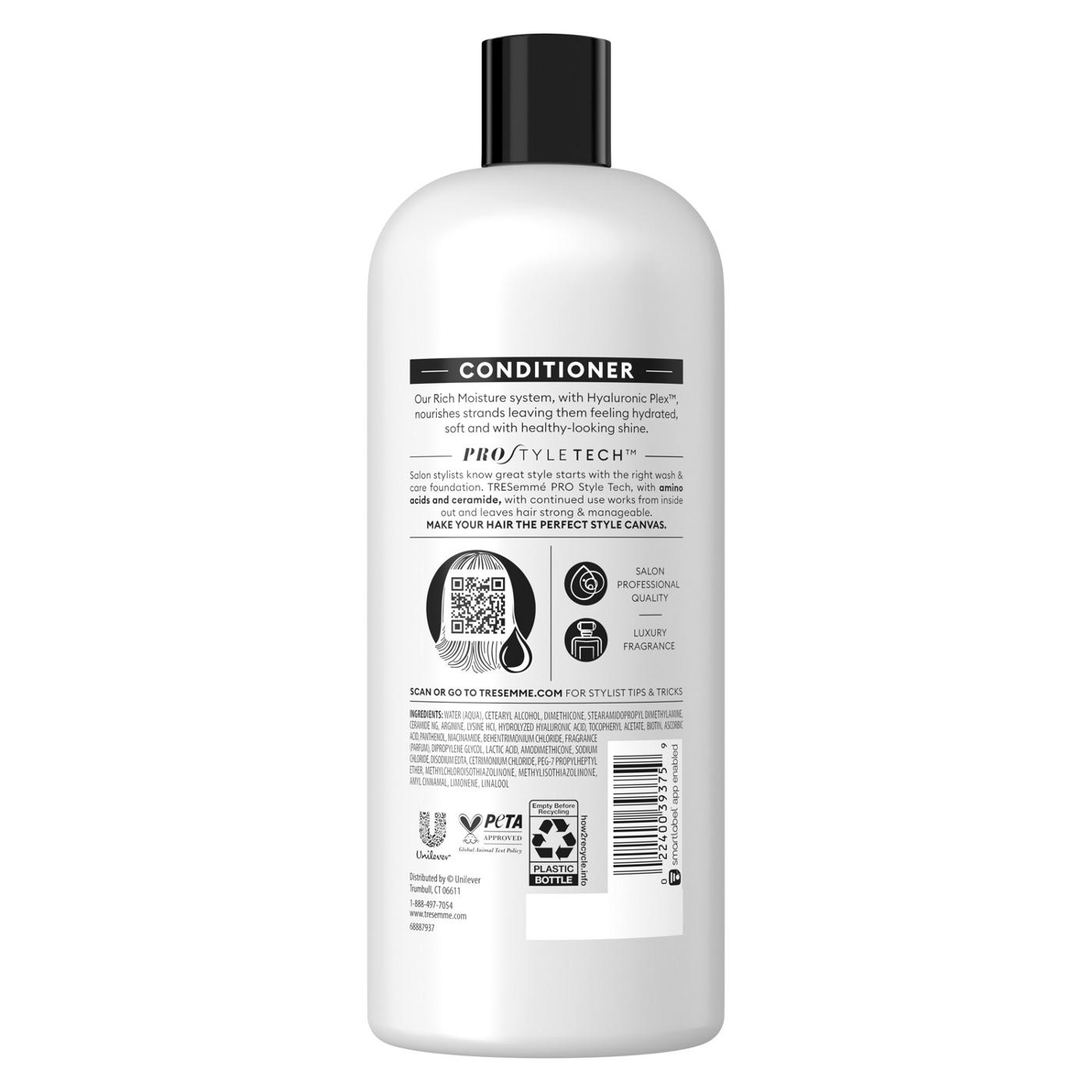 Stor vrangforestilling Jonglere positur TRESemmé Rich Moisture Conditioner - Shop Shampoo & Conditioner at H-E-B