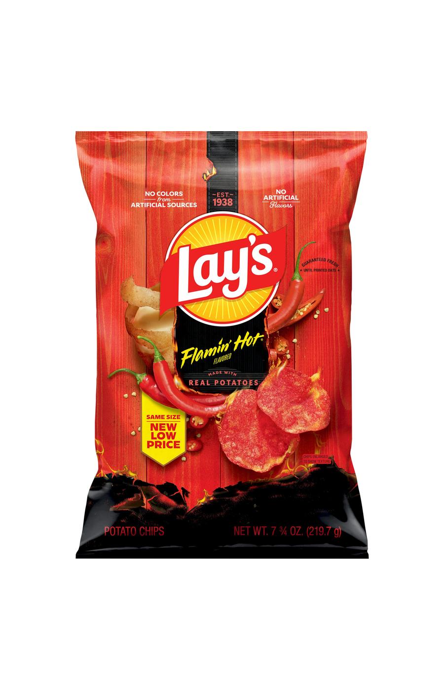 Lay's Flamin' Hot Potato Chips; image 1 of 3