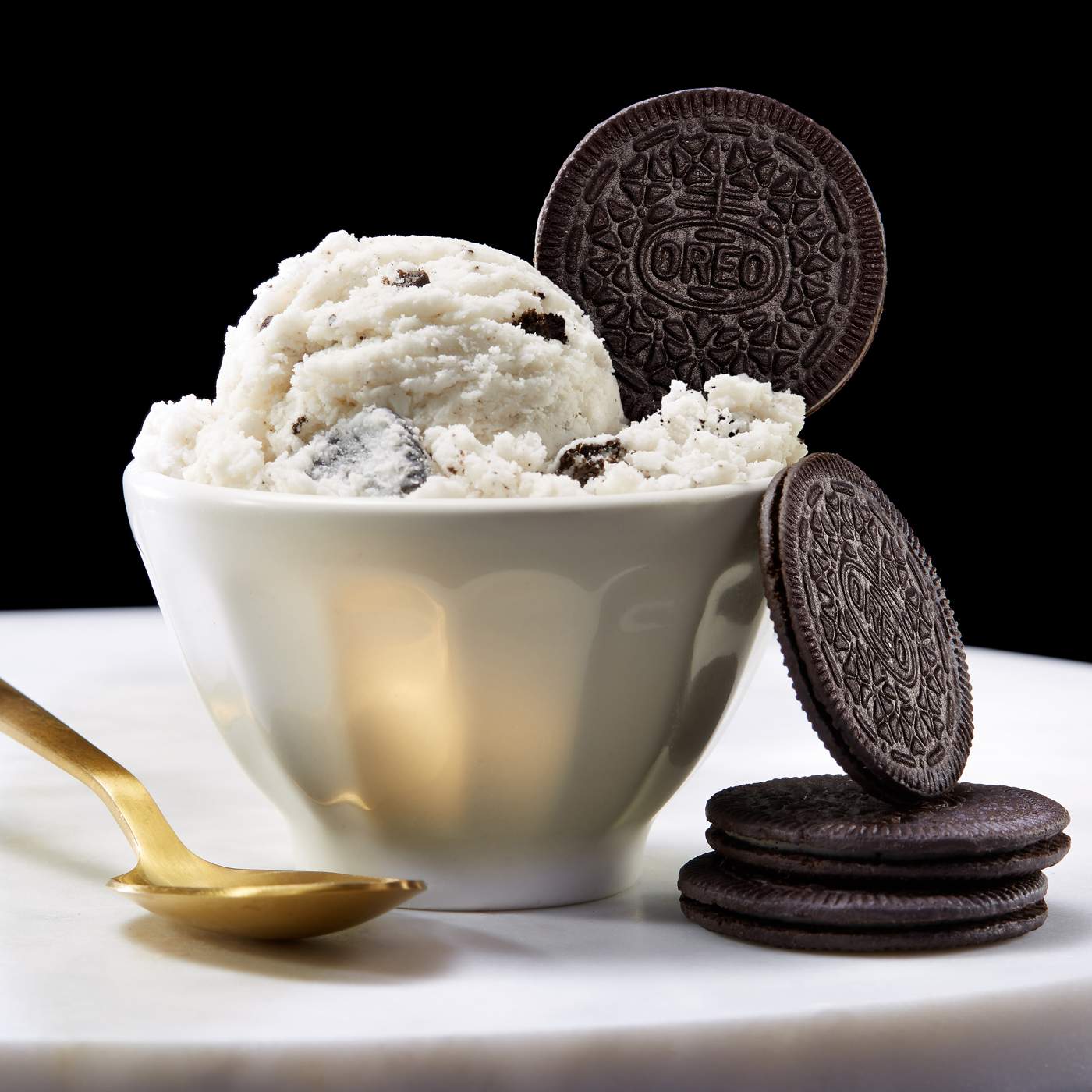 OREO Thins Chocolate Sandwich Cookies; image 17 of 17