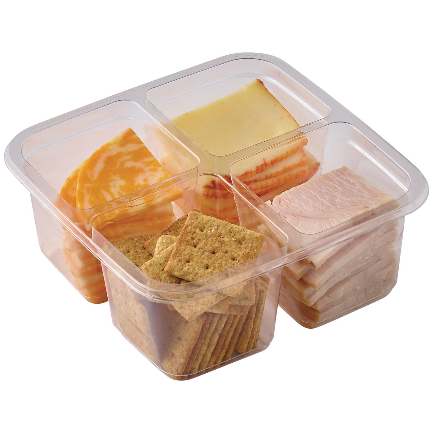 Meal Simple by H-E-B Snack Tray - Turkey, Cheese & Wheat Crisps; image 1 of 2