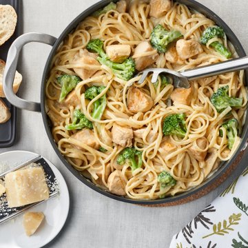 Prego Homestyle Alfredo Pasta Sauce, 22 oz