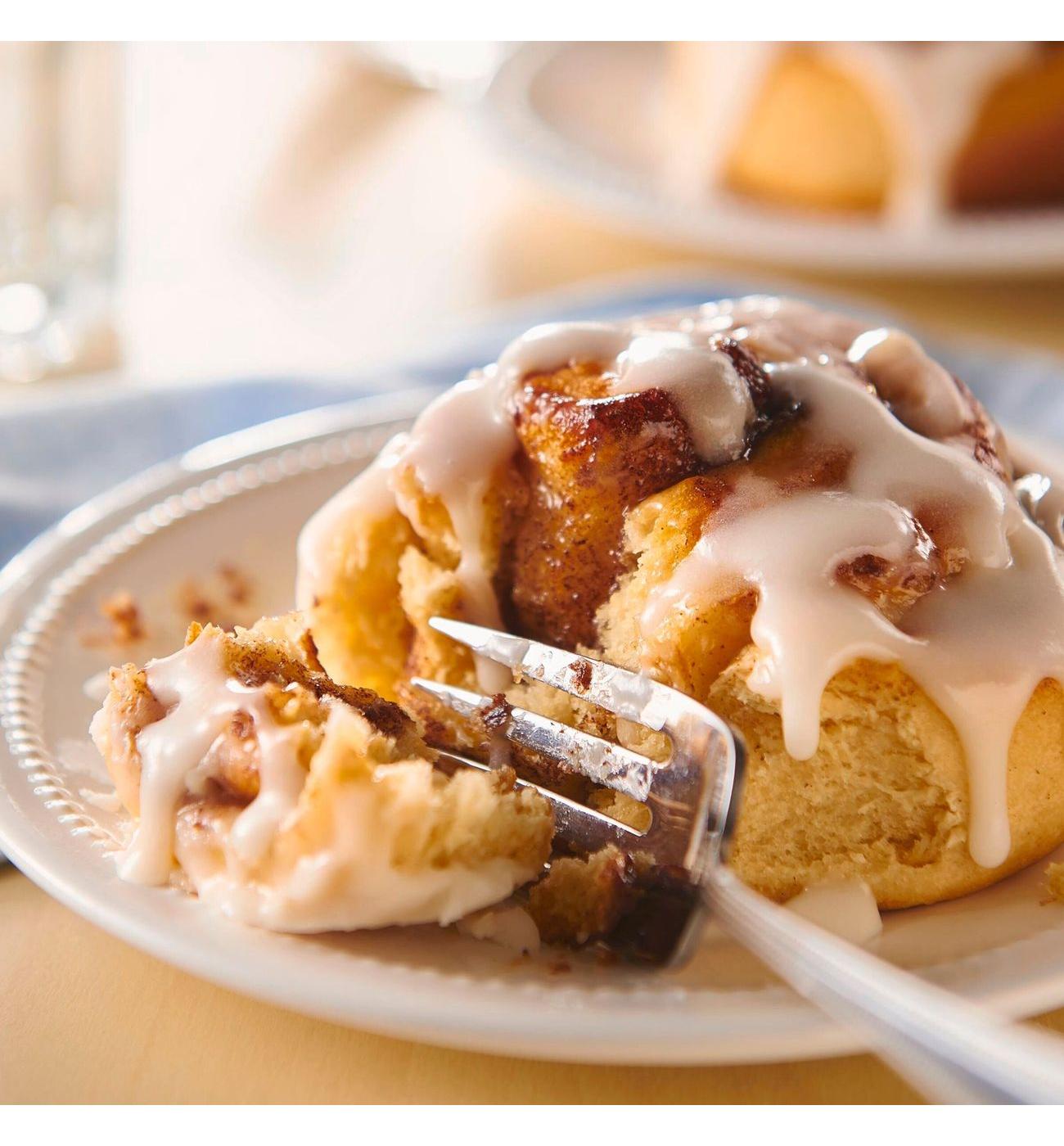 Pillsbury Grands! Flaky Cinnabon Cinnamon Rolls; image 4 of 6