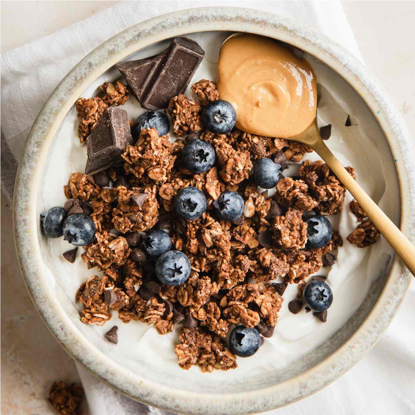 Purely Elizabeth Chocolate Sea Salt Ancient Grain Granola with Probiotics; image 4 of 6