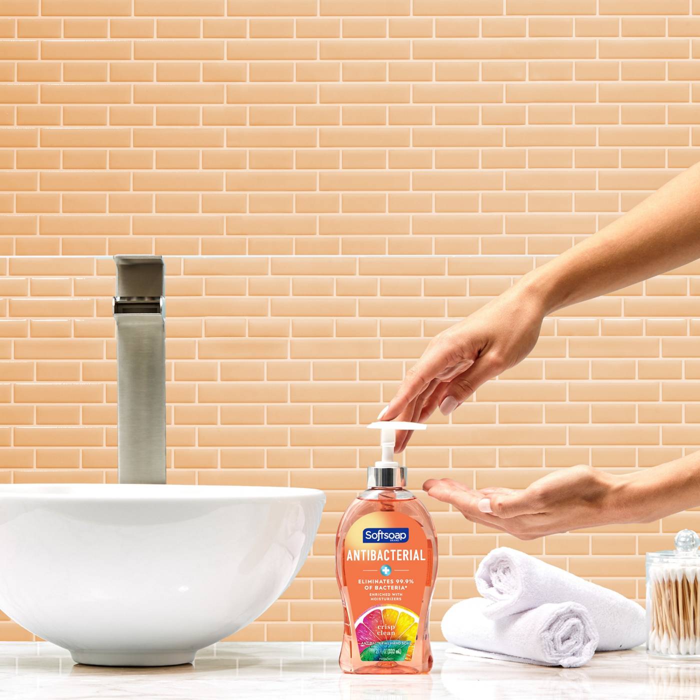 Softsoap Antibacterial Liquid Hand Soap Pump - Crisp Clean; image 4 of 9