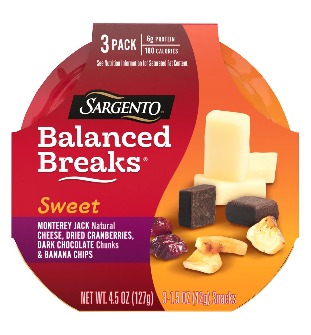 SARGENTO Balanced Breaks Snack Trays - Monterey Jack, Dried Cranberries, Dark Chocolate Chunks & Banana Chips; image 1 of 3