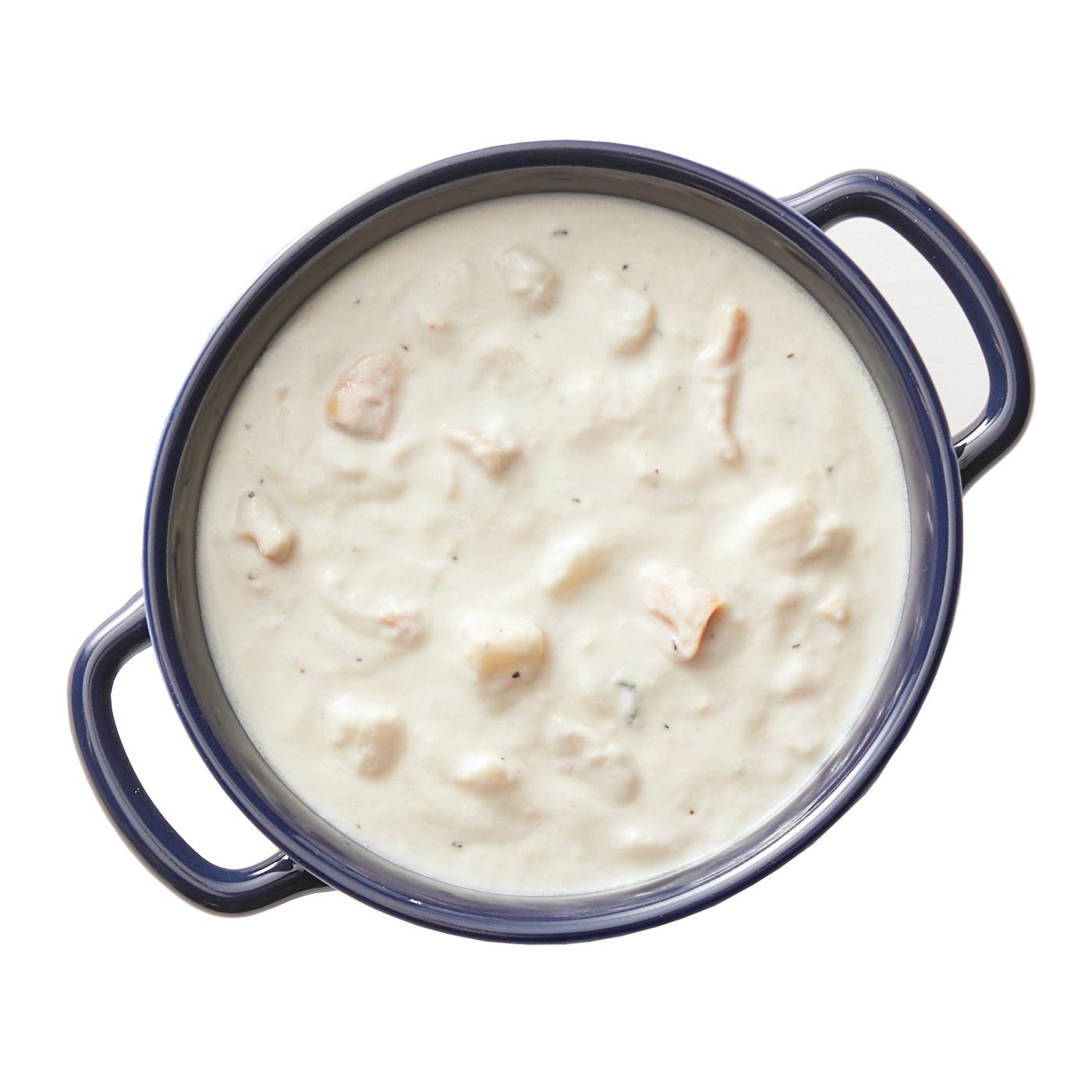 Meal Simple by H-E-B New England-Style Clam Chowder Soup; image 2 of 3