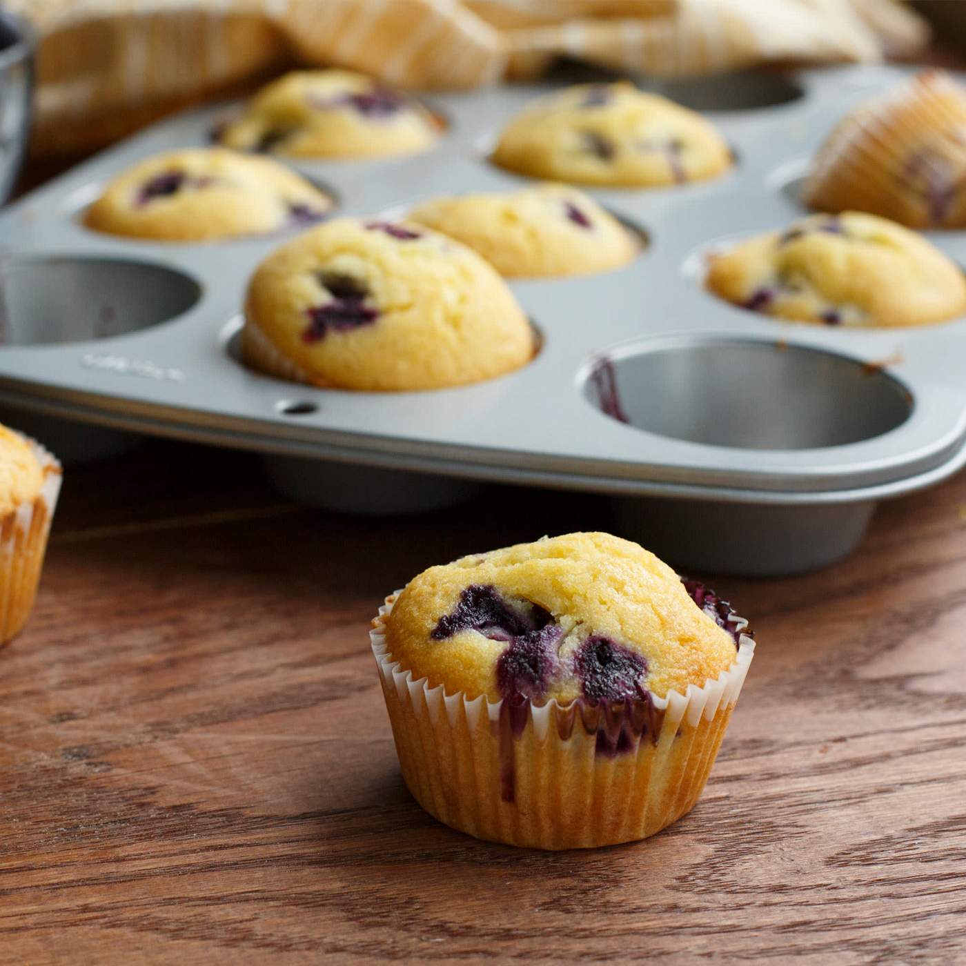 Zatarain's Honey Butter Cornbread Mix; image 6 of 7