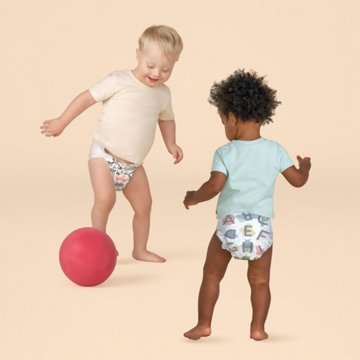 The Honest Company Clean Conscious Diapers Club Box - Size 5, 2 Print Pack