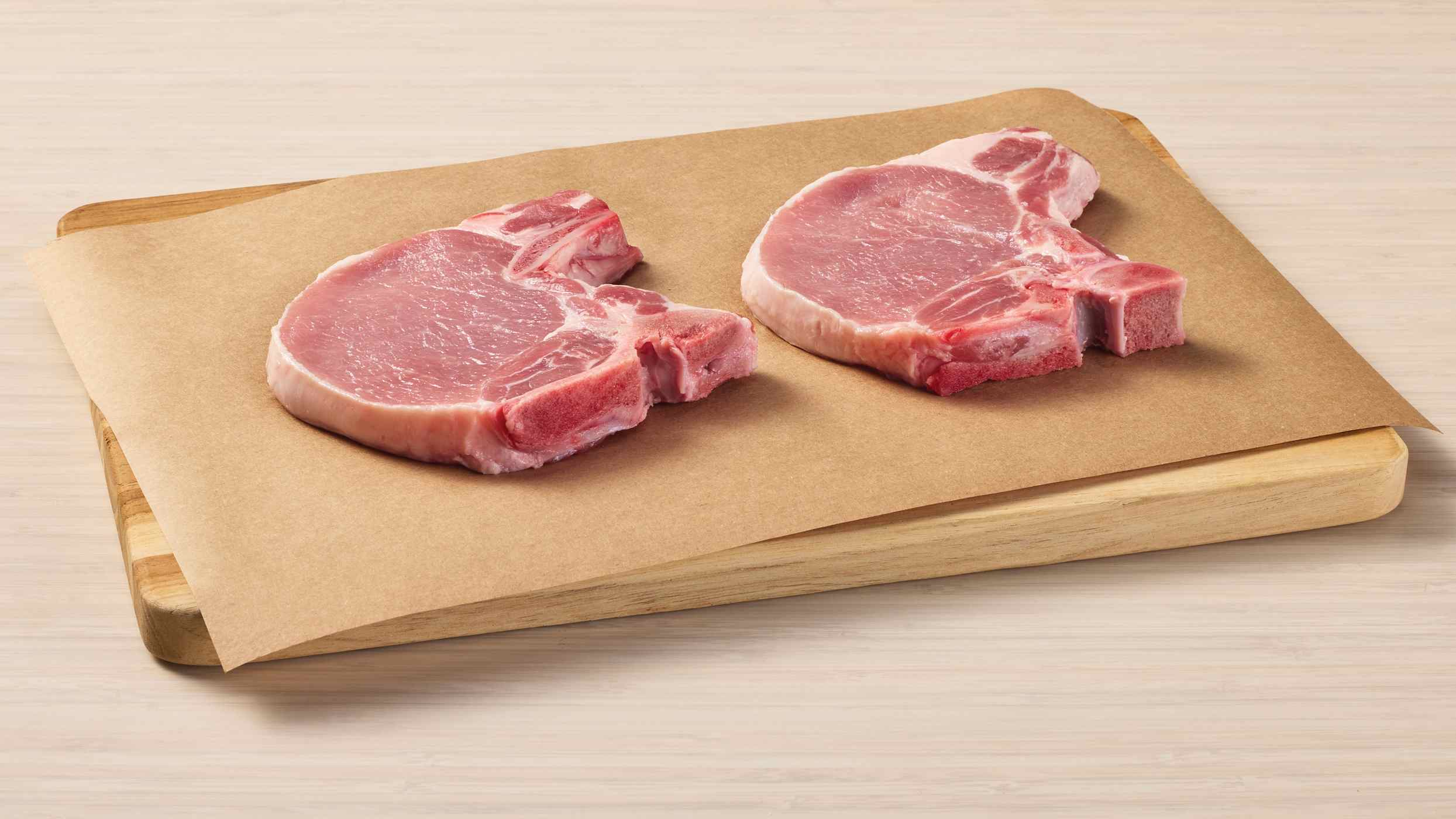 H-E-B Bone-in Center Cut Pork Chops, Thick Cut - Texas-Size Pack; image 2 of 3