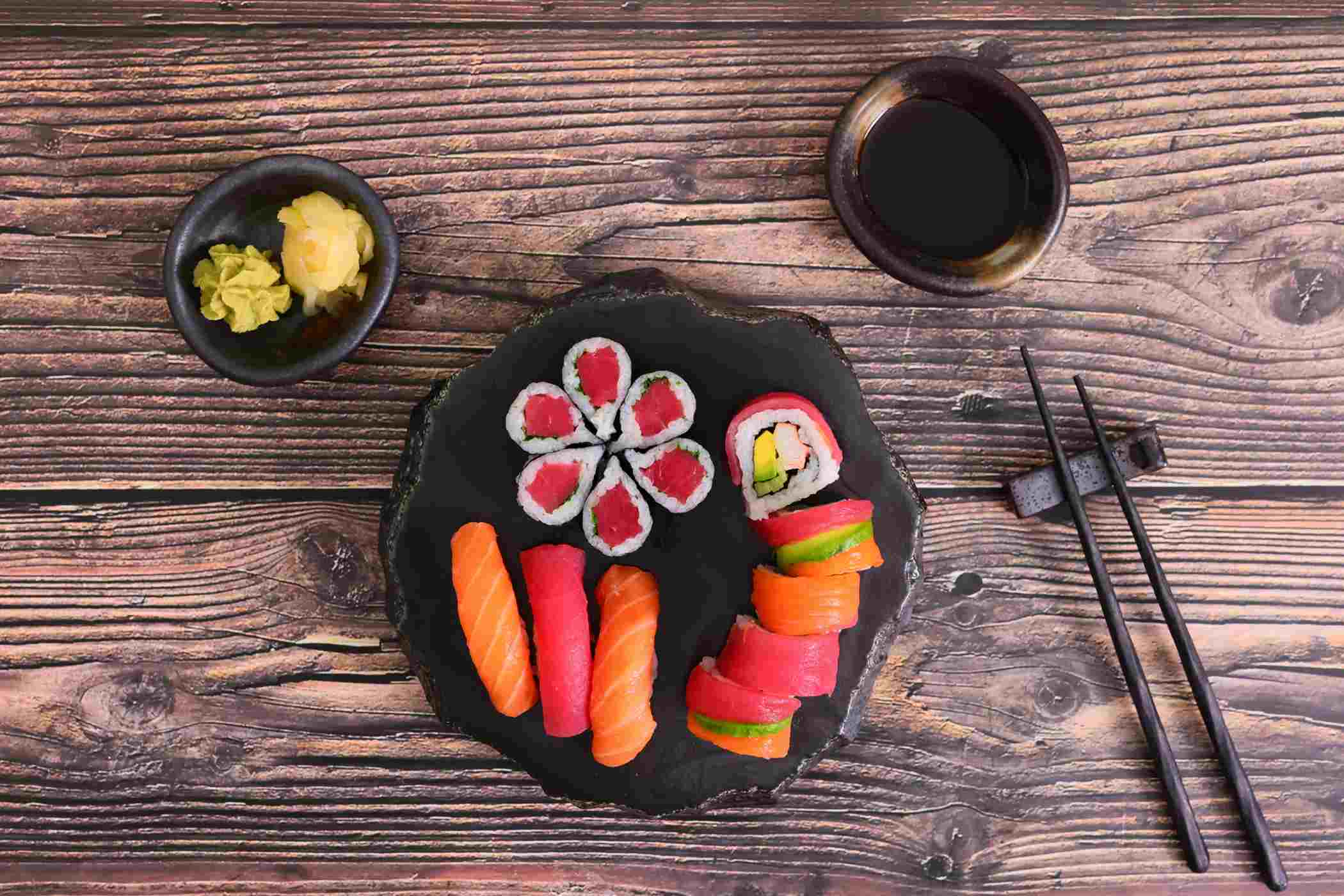 H-E-B Sushiya Tokyo Sushi Combo Pack; image 2 of 4