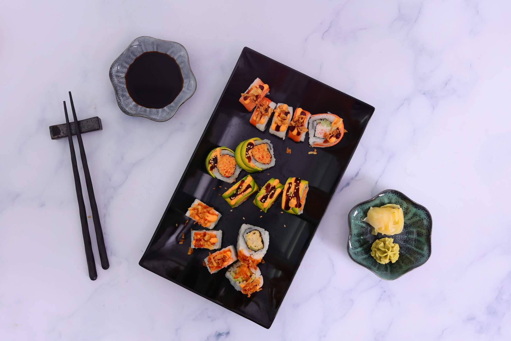 H-E-B Sushiya Texas Trio Sushi Combo Pack; image 2 of 4