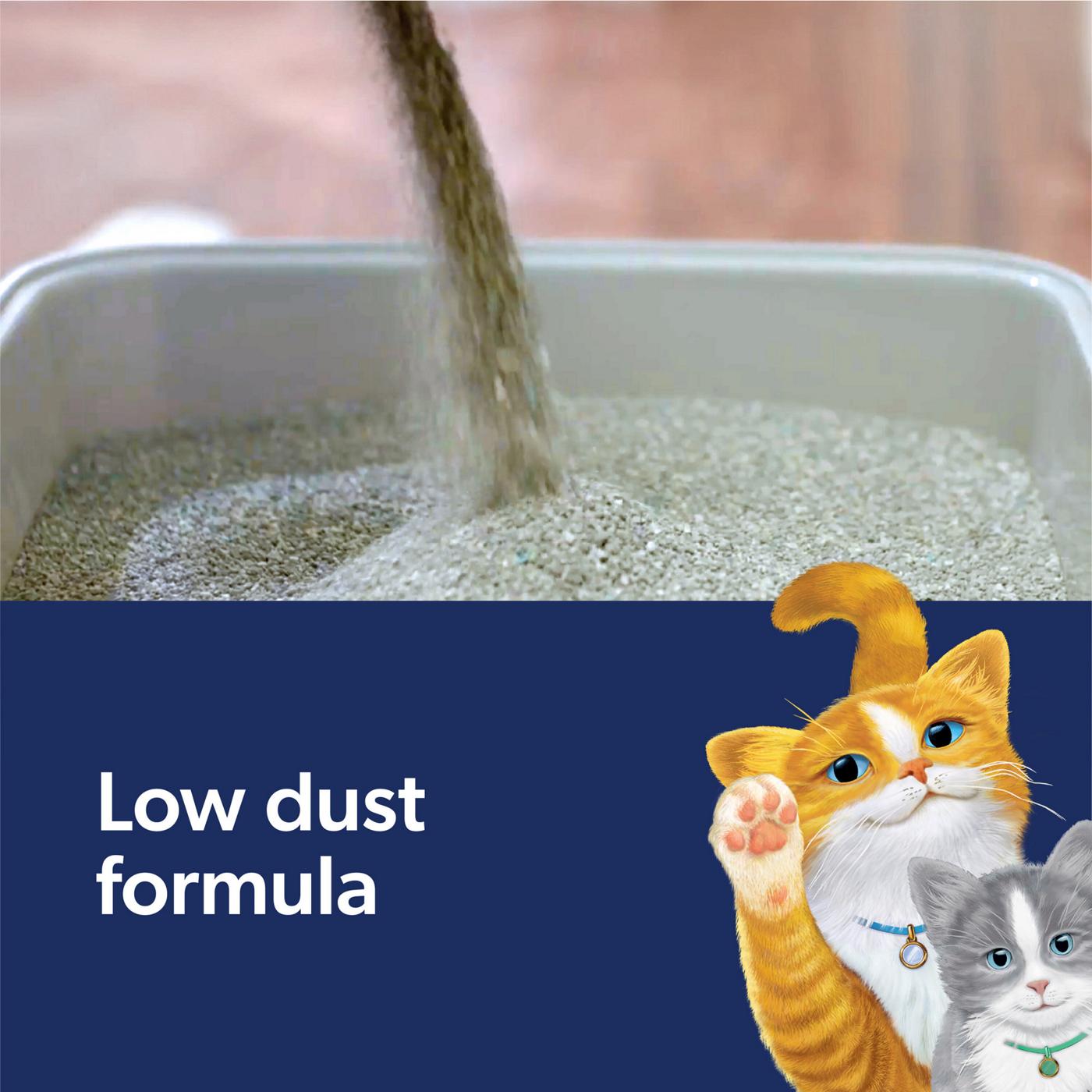 Fresh Step Clean Paws Multi-Cat Clumping Litter - Febreze Scent; image 29 of 30