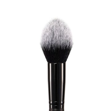 e.l.f. Pointed Powder Brush