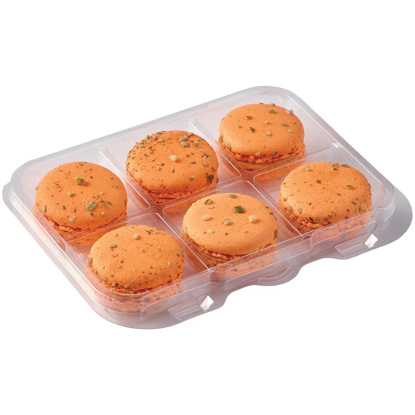 H-E-B Bakery Pumpkin Spice Macaron Cookies; image 3 of 3
