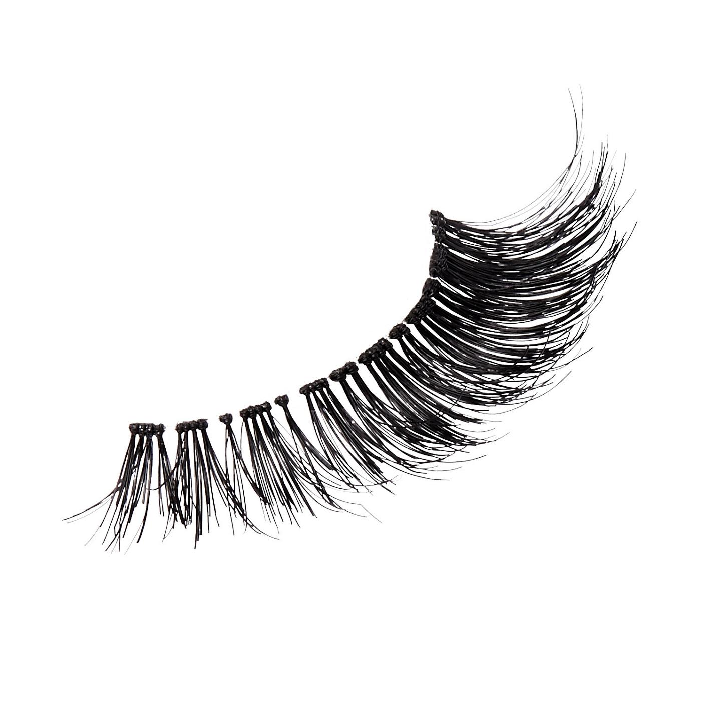 KISS So Wispy Lashes - Pompadour; image 2 of 7