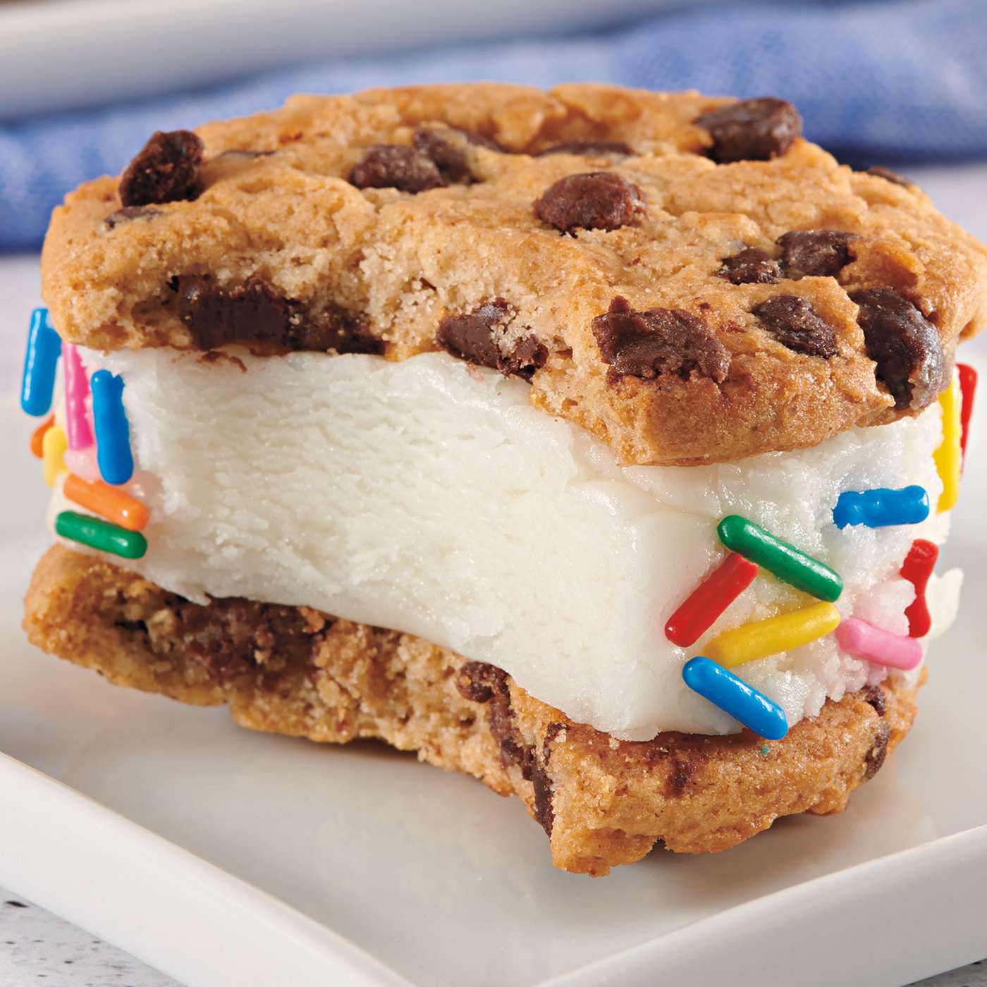 Chips Ahoy! Original Chocolate Chip Cookies Party Size; image 7 of 10