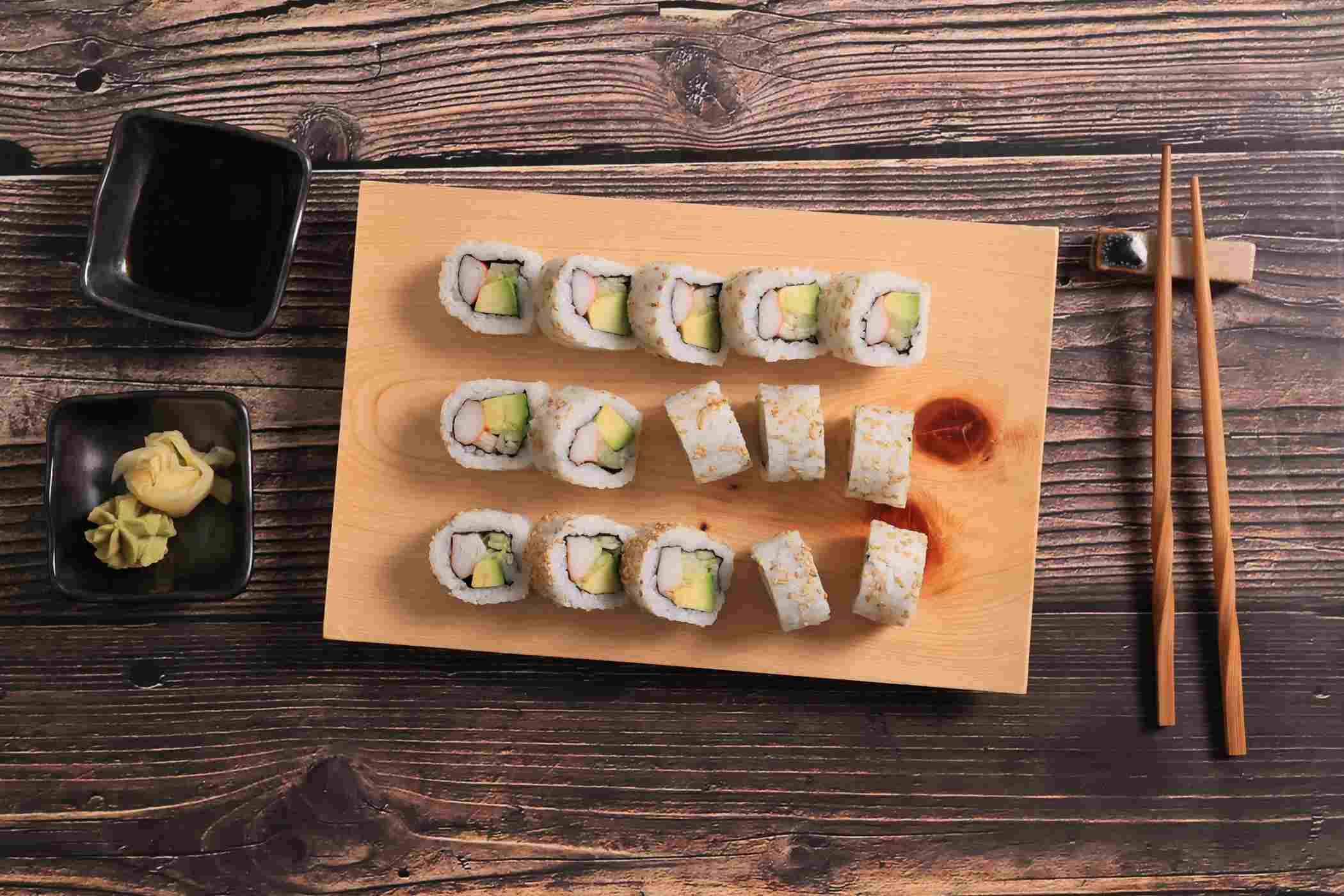 H-E-B Sushiya California Sushi Roll Value Pack; image 2 of 4
