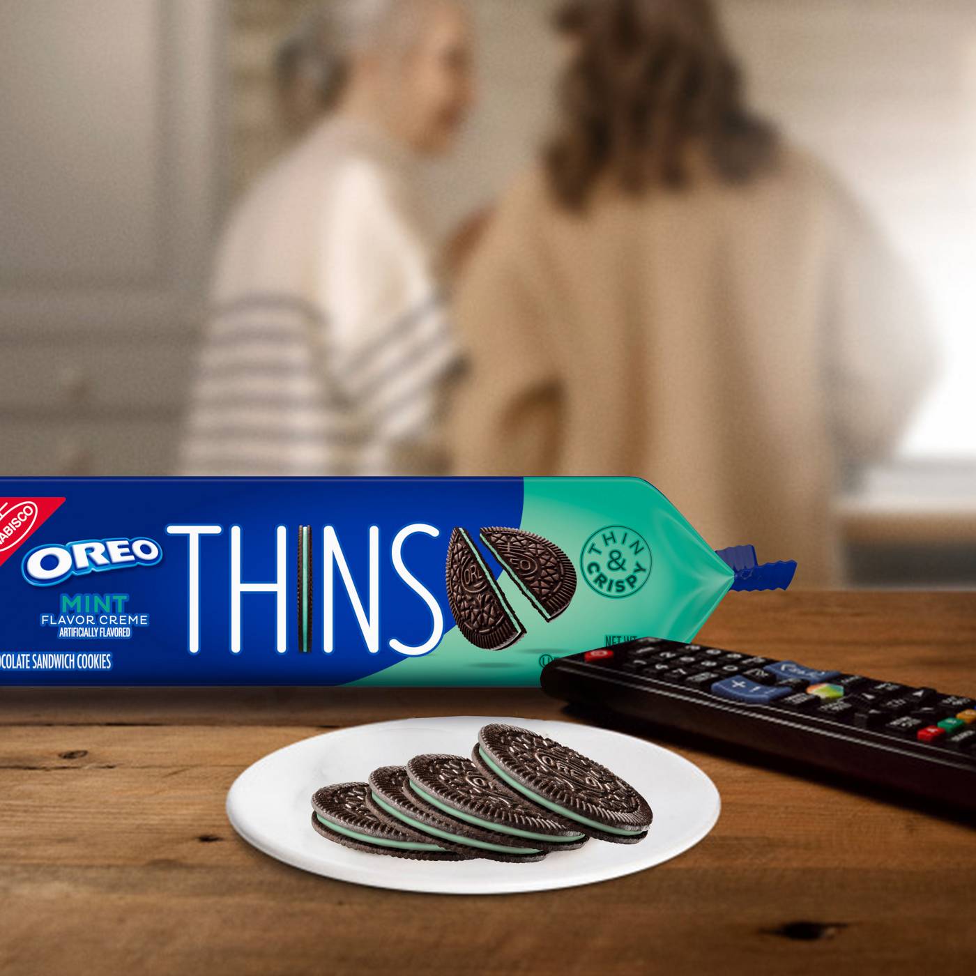 OREO Thins Mint Creme Chocolate Sandwich Cookies Family Size; image 10 of 17