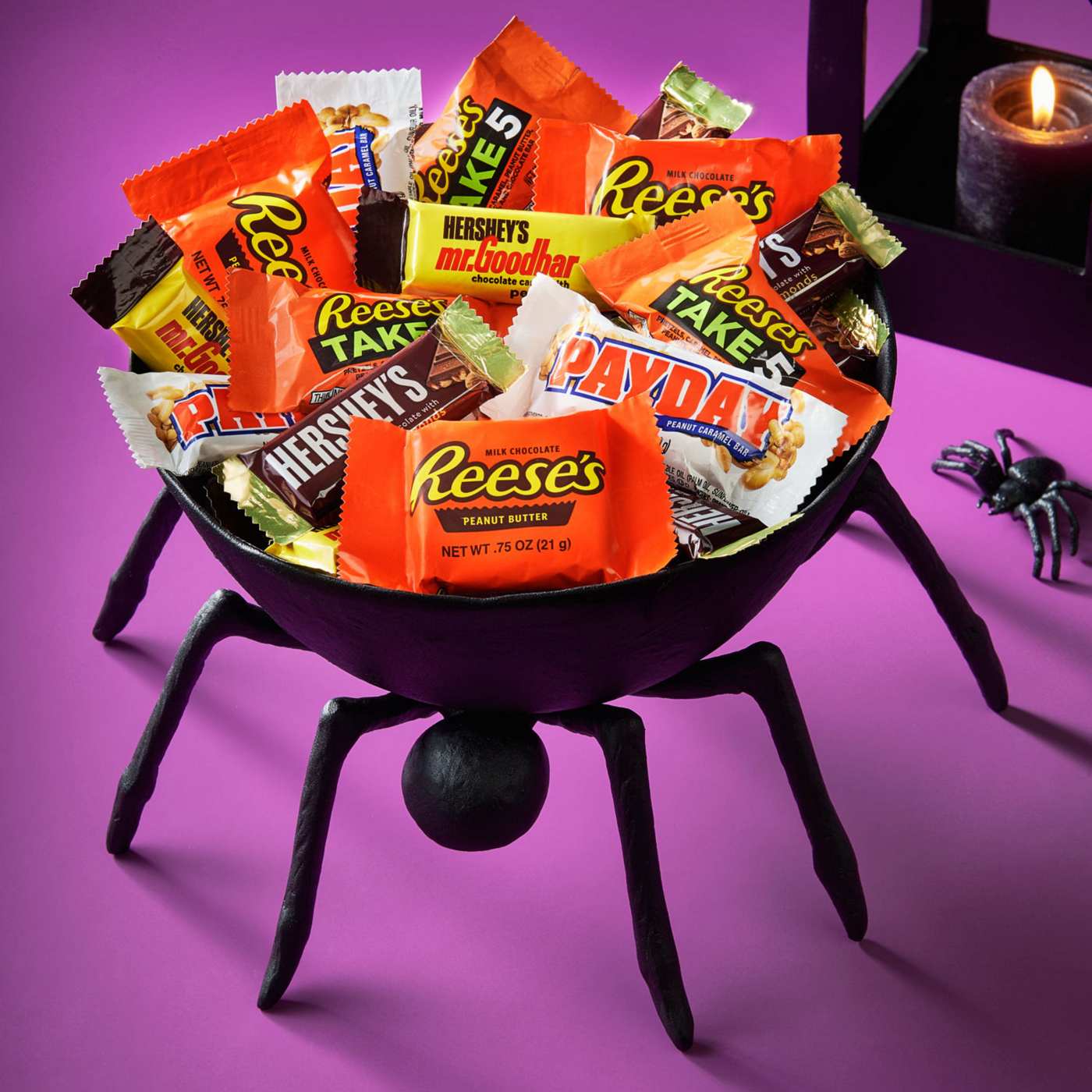 Hershey's, Reese's, Payday, & mr. Goodbar Nut Lovers Assorted Snack Size Halloween Candy; image 4 of 7