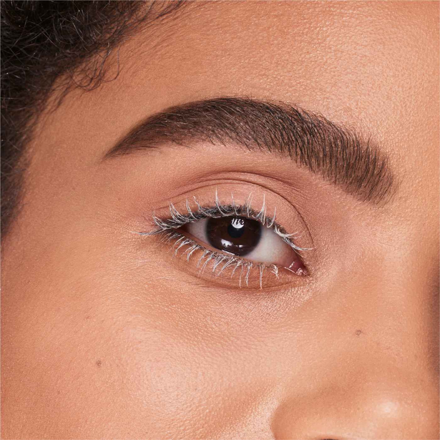 Covergirl Lash Blast Amplify Primer Mascara - Neutral White; image 4 of 10