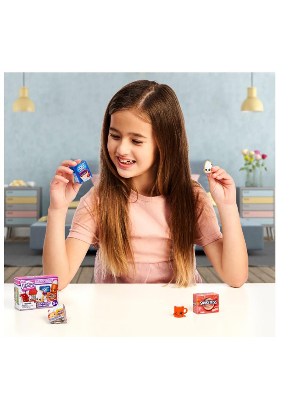 Real Littles Shopkins Micro Mart Mini Pack Series 17 - Shop Action Figures  & Dolls at H-E-B