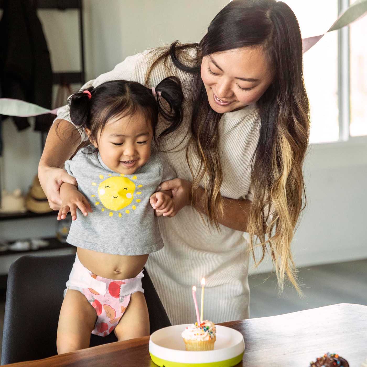 The Honest Company Clean Conscious Diapers Size 4, Just Peachy Print