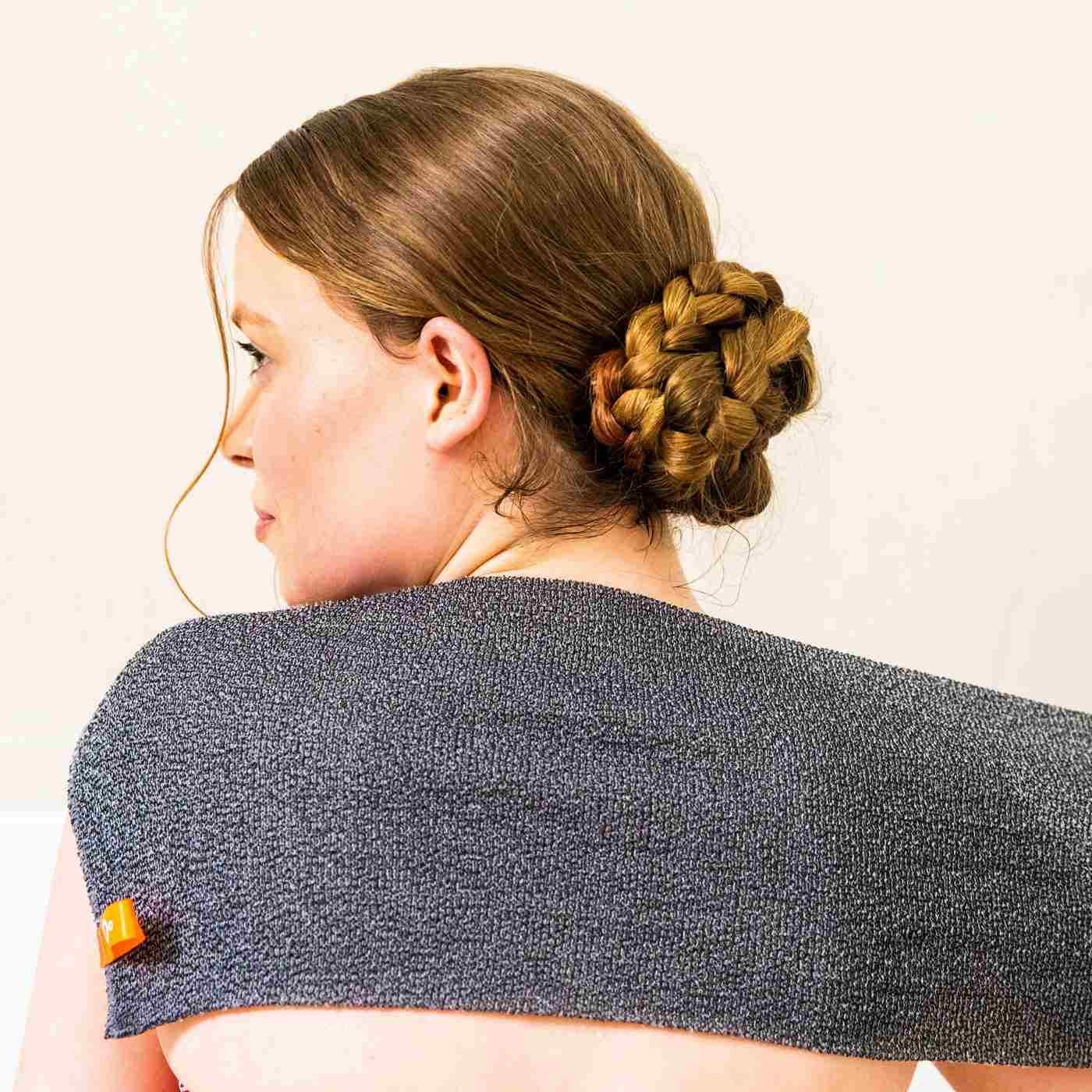 Cleanlogic Charcoal Infused Exfoliating Stretch Cloth; image 2 of 2