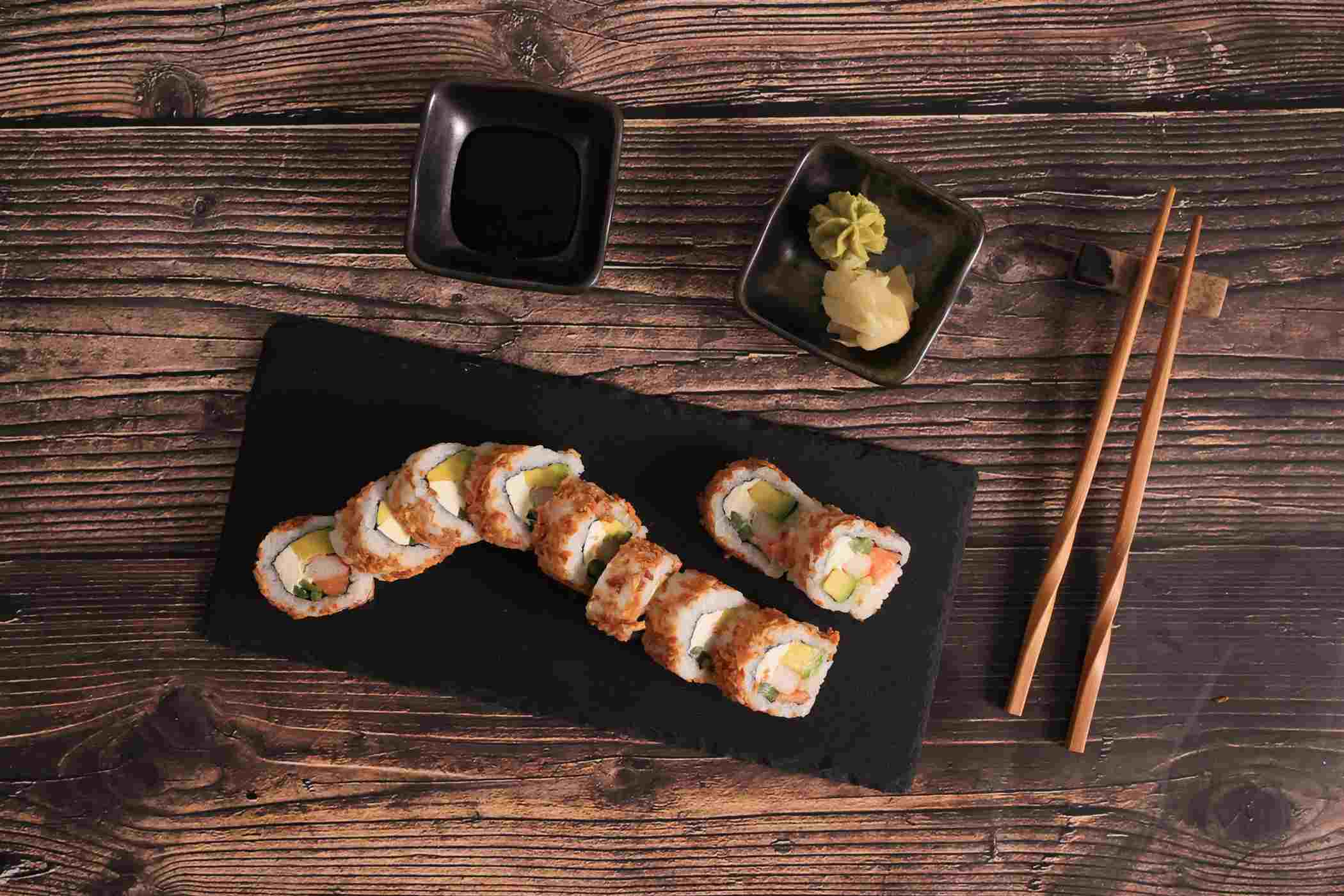 H-E-B Sushiya Texan Sushi Roll; image 2 of 4