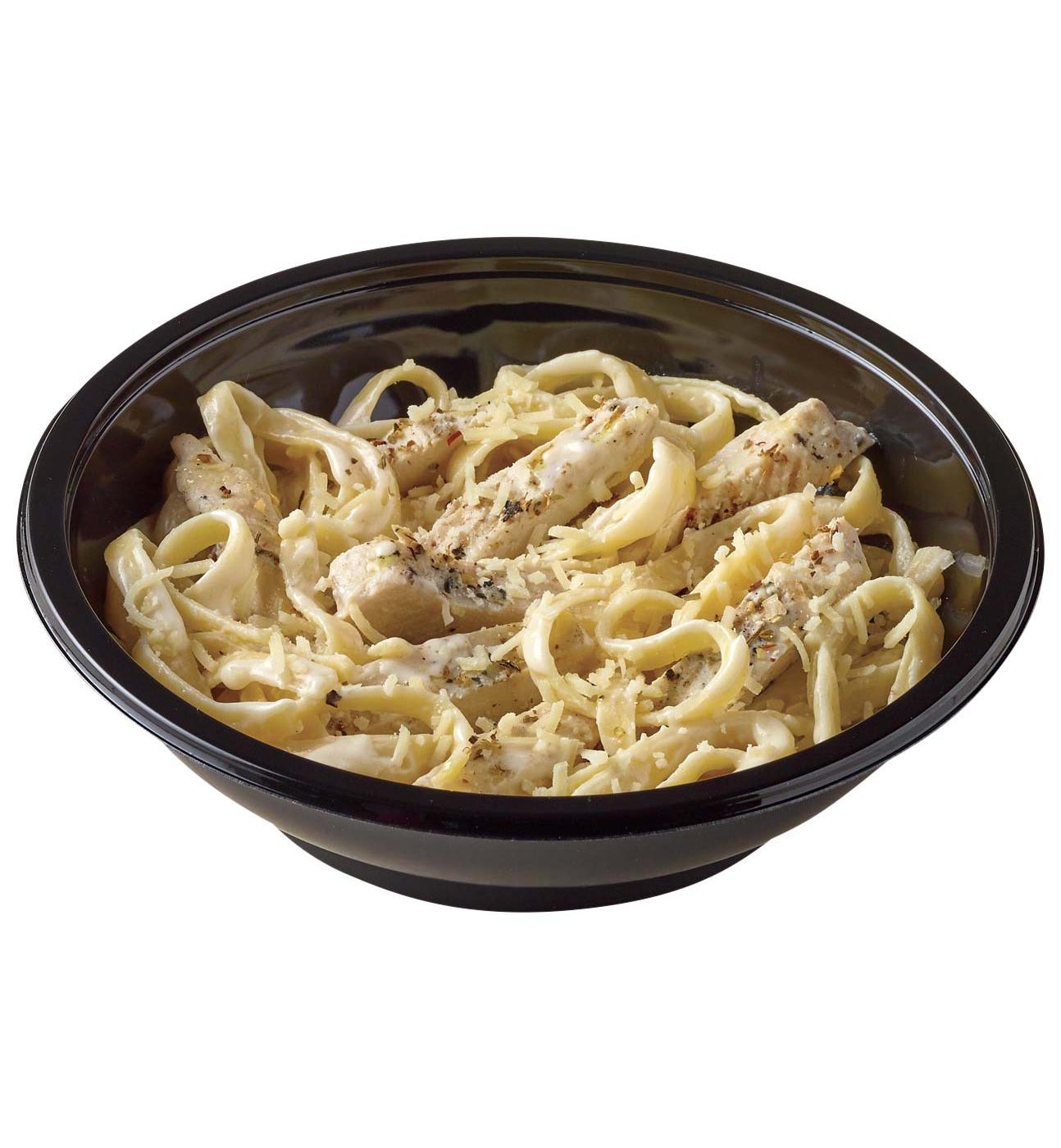Meal Simple by H-E-B Chicken Fettuccine Alfredo Bowl; image 2 of 4