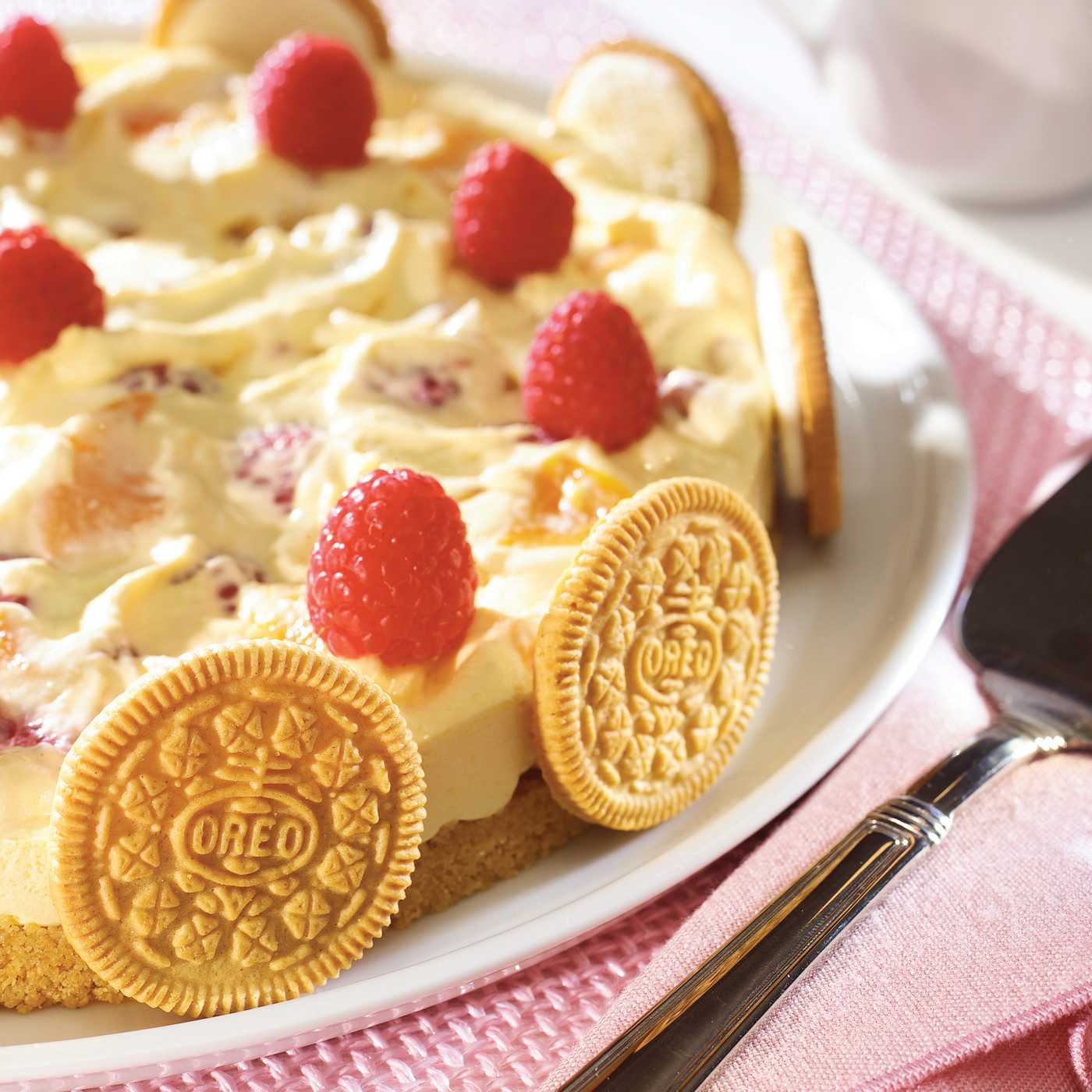 OREO Golden Sandwich Cookies - Party Size; image 16 of 19