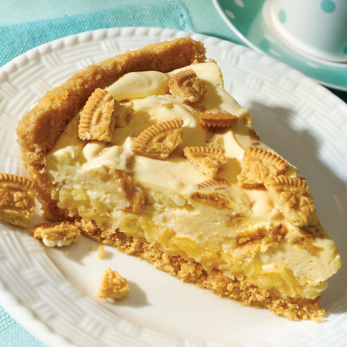 OREO Golden Sandwich Cookies - Party Size; image 5 of 19