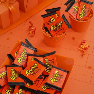 Reese's Thins Dark Chocolate Peanut Butter Cups Candy - Share Pack