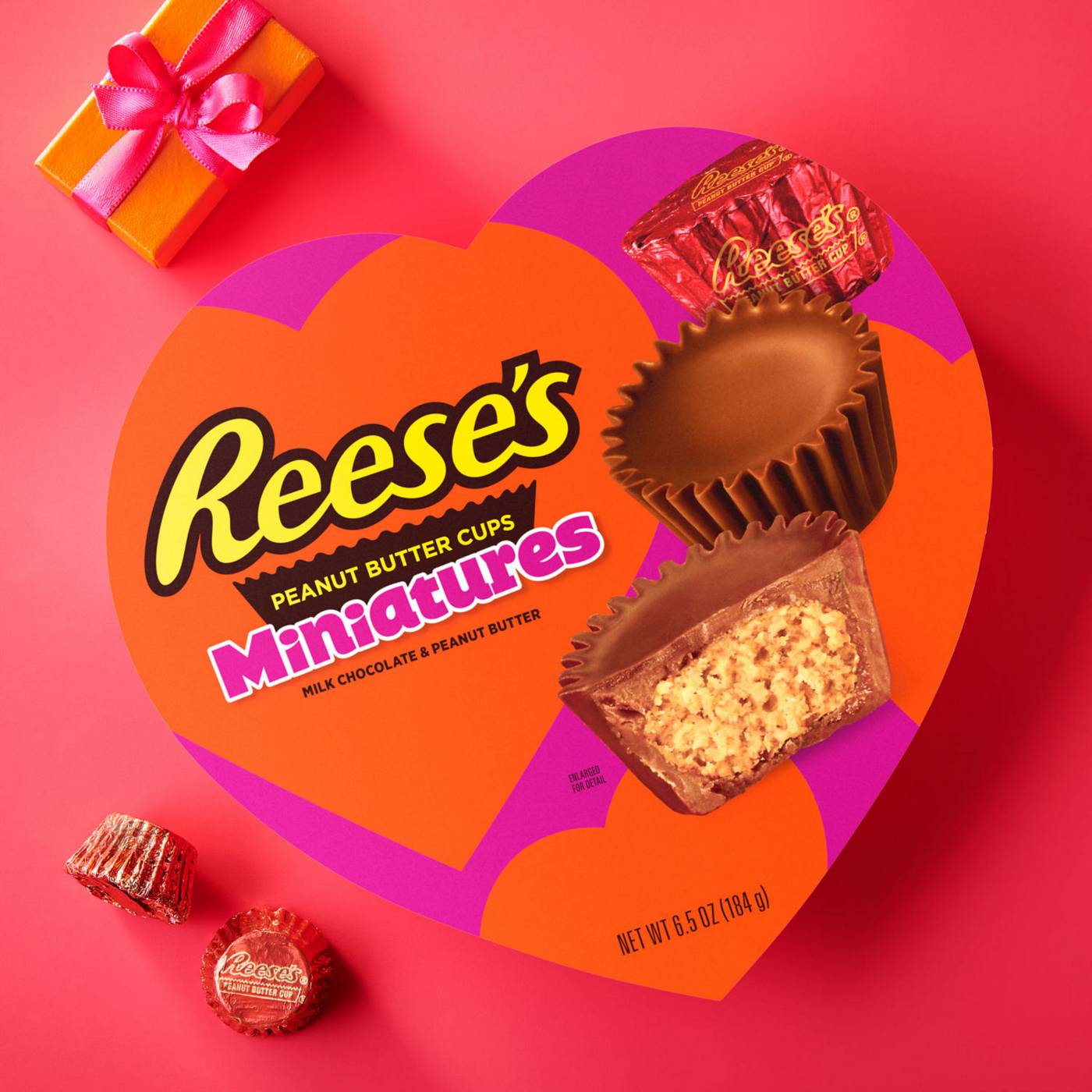 Reese's Miniatures Peanut Butter Cups Valentine's Candy Heart Gift Box; image 4 of 7