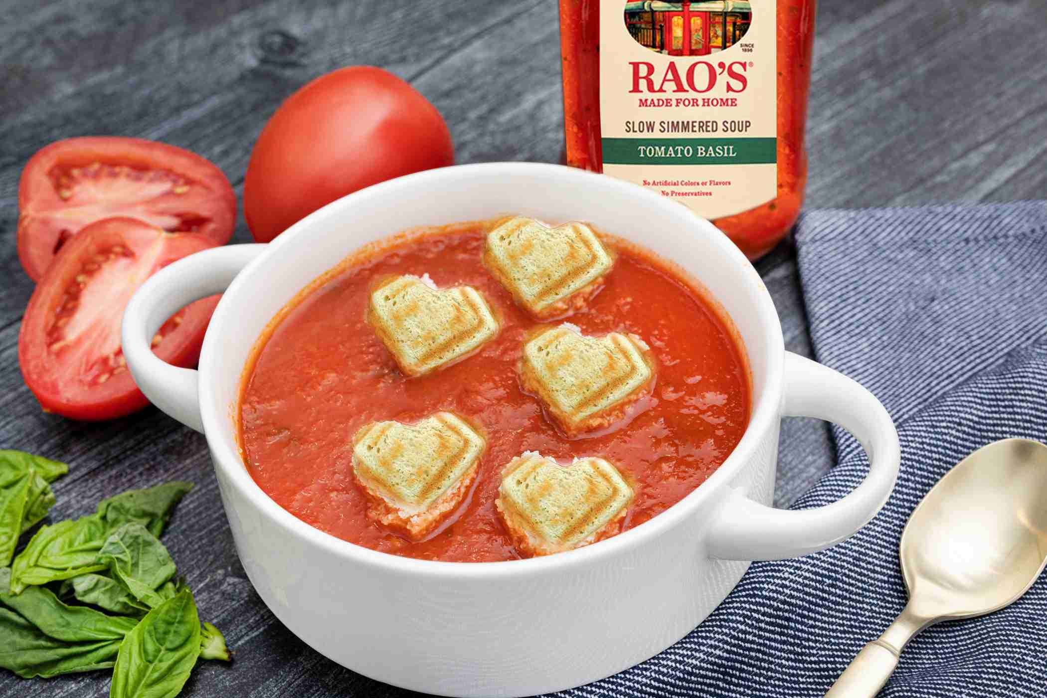 Rao's Italian Style Tomato Basil Simmered Soup; image 4 of 4