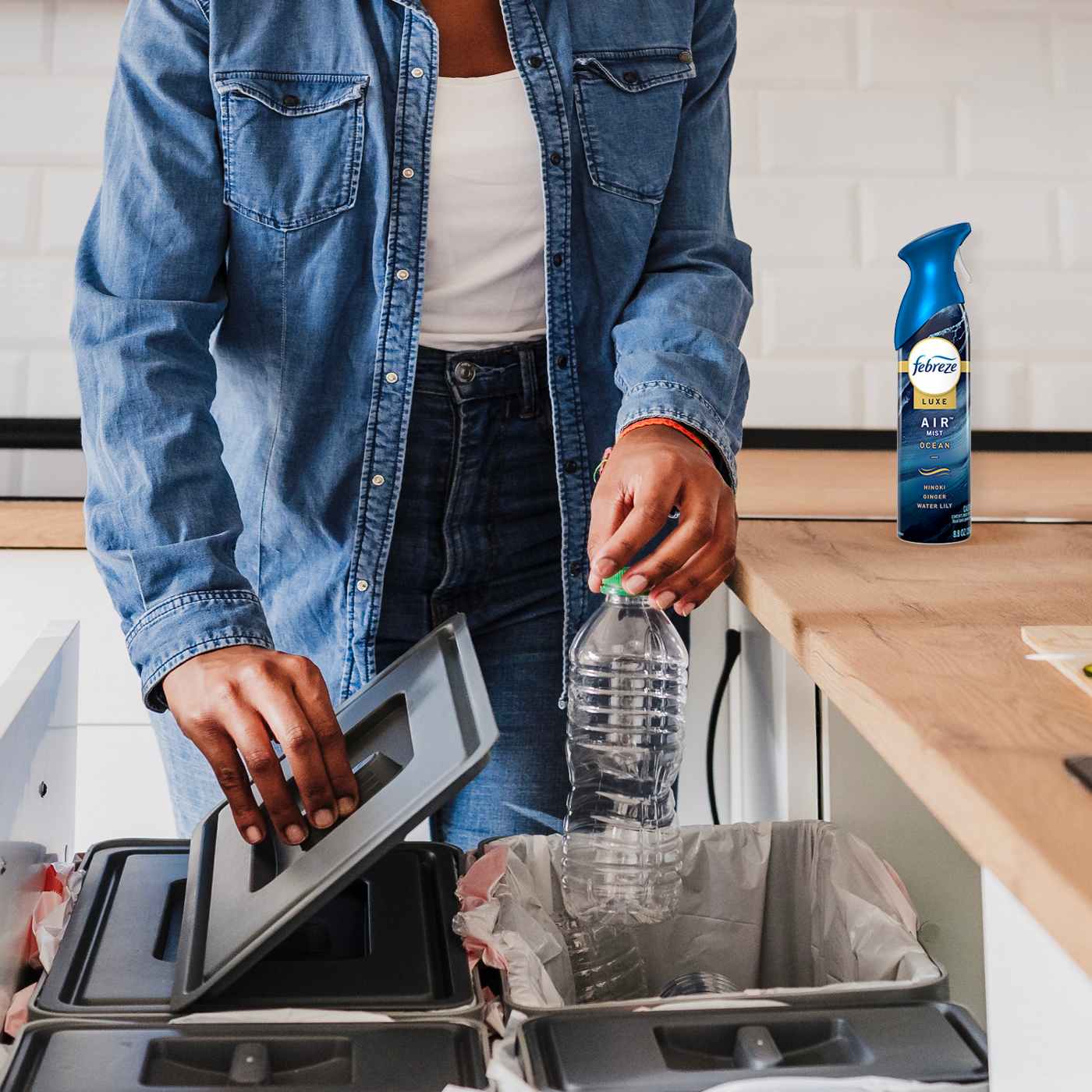 Febreze Luxe Air Freshener Odor-Fighting Room Spray - Ocean; image 10 of 10