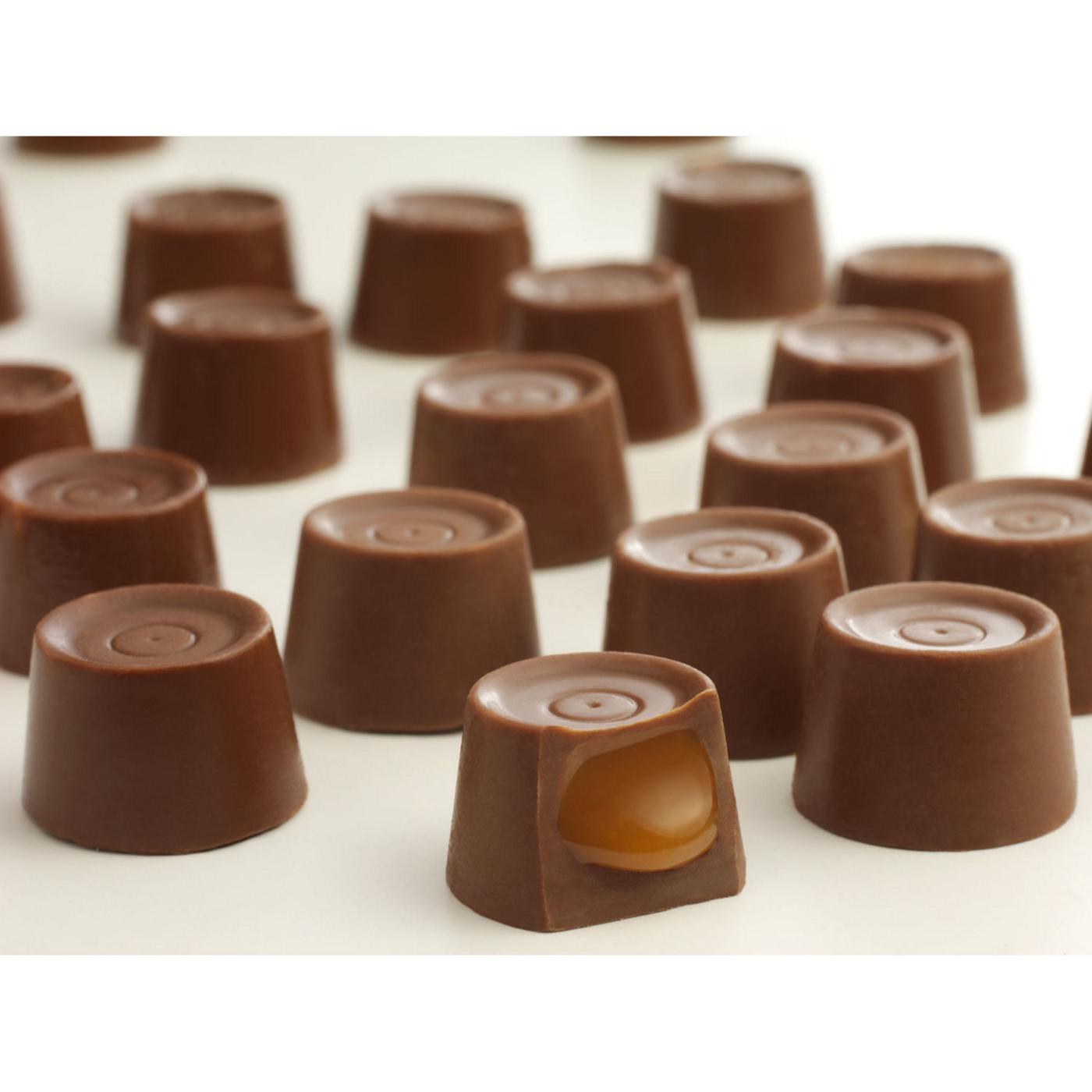 Rolo Creamy Caramel in Rich Chocolate Candy; image 4 of 6