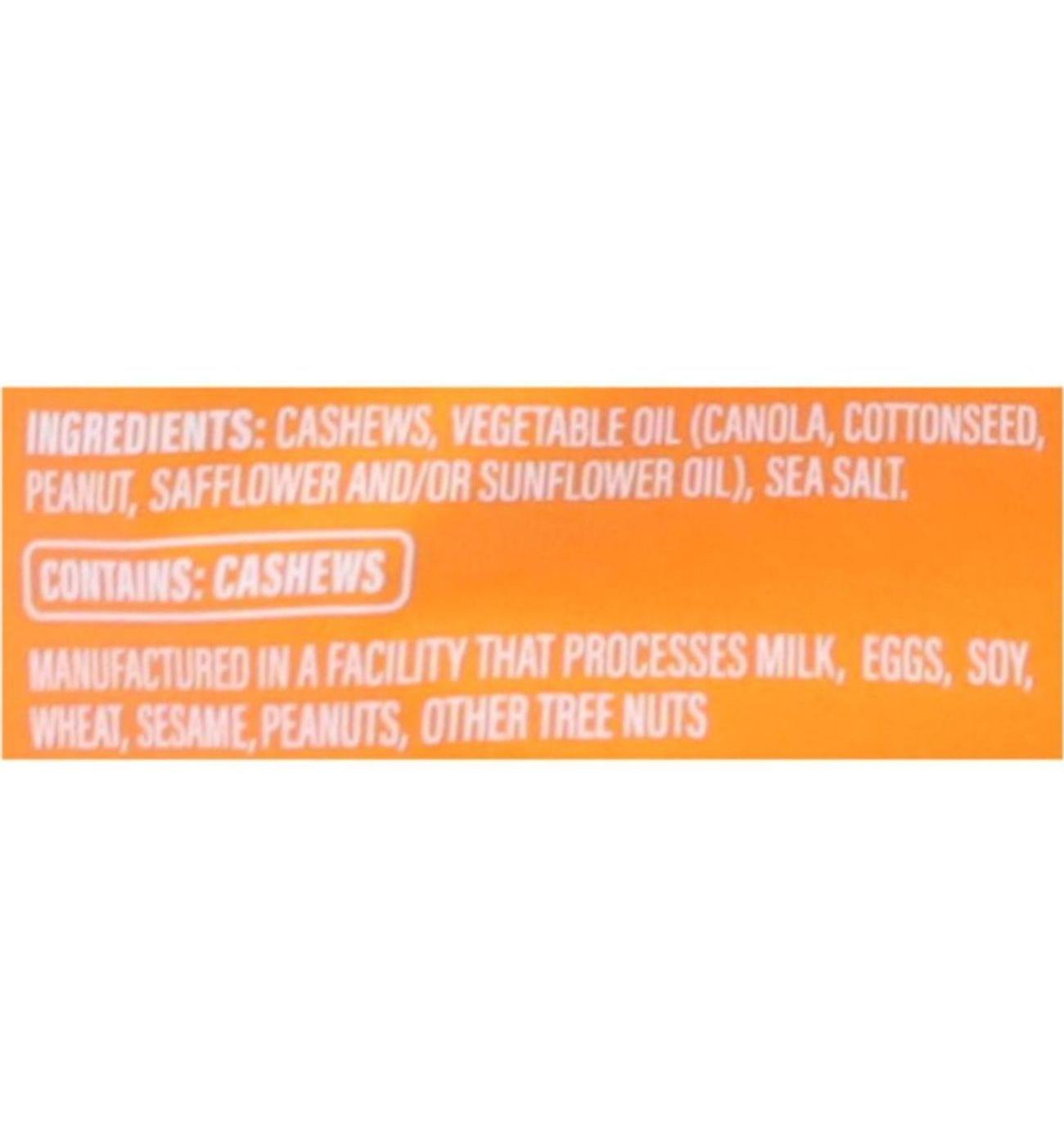 H-E-B Lightly Salted Roasted Cashews 100 Calorie Snack Packs; image 4 of 5