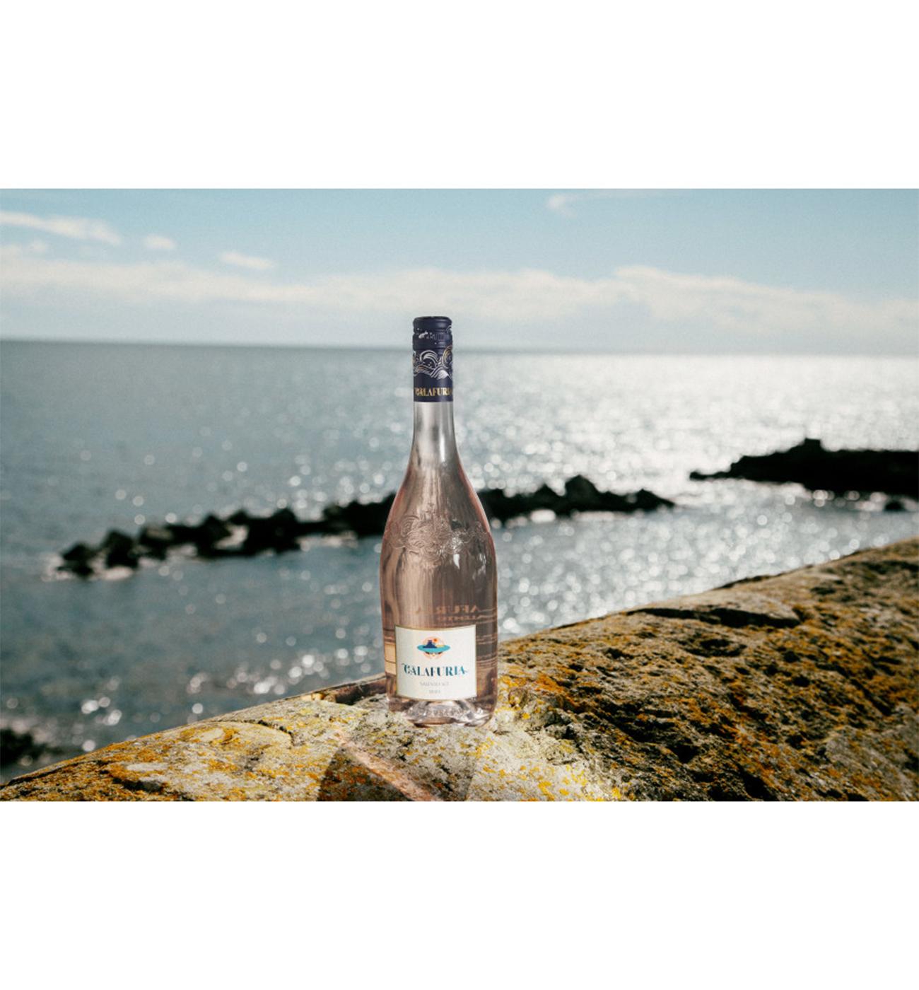 Tormaresca Calafuria Rosé; image 4 of 5