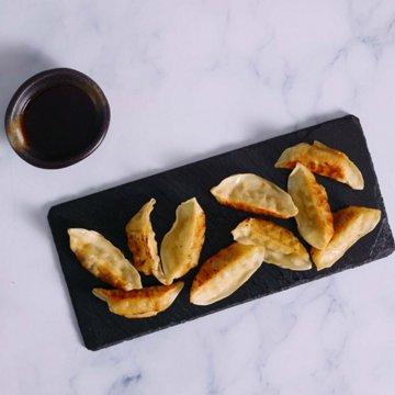 H-E-B Sushiya Chicken Pot Stickers (Sold Hot)