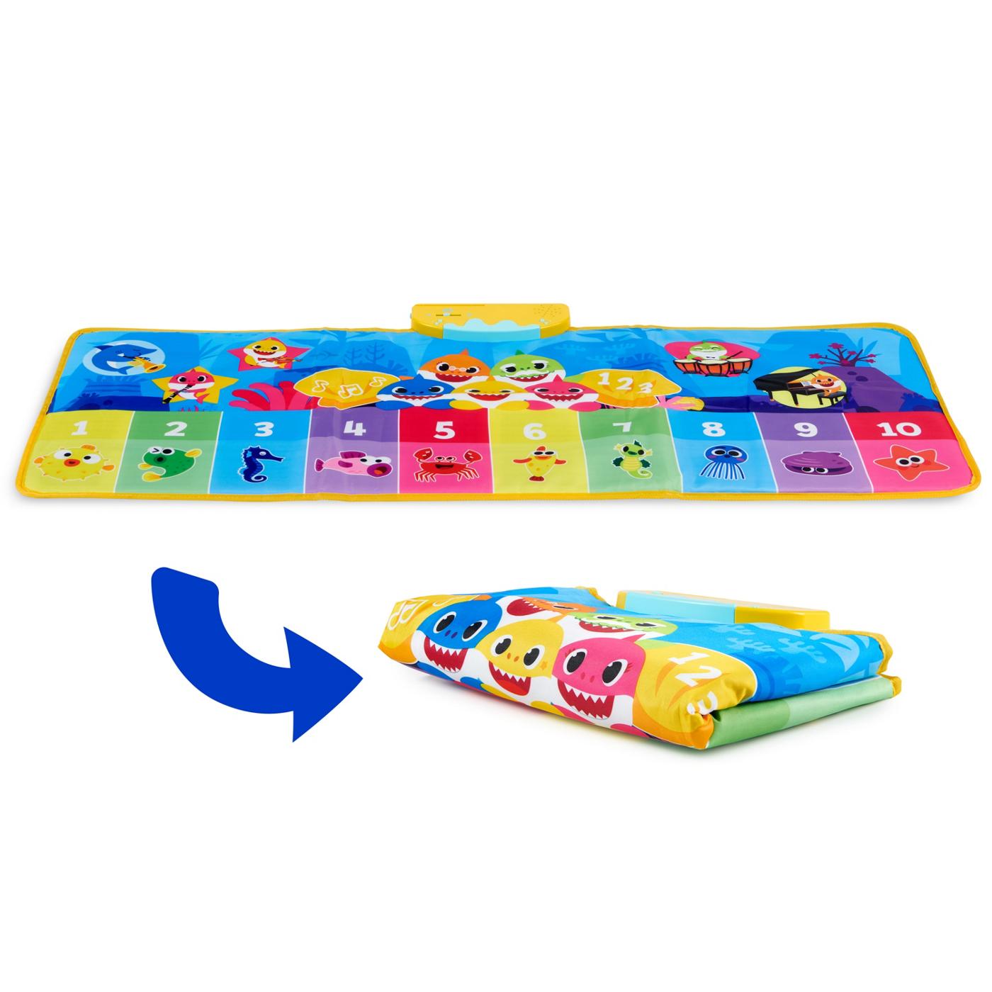 PinkFong Baby Shark Step & Sing Dance Mat; image 2 of 7