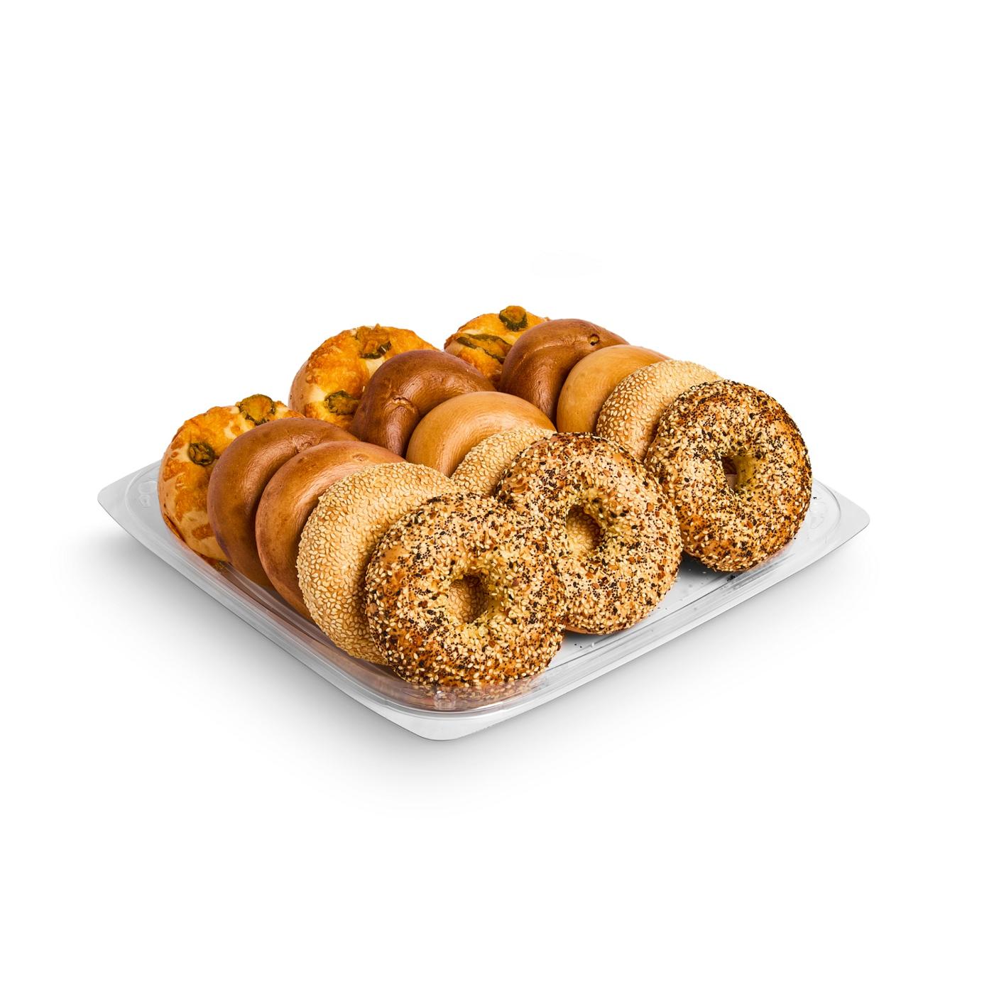 H-E-B Bakery Party Tray - Assorted Bagels; image 3 of 3