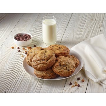 H-E-B Bakery Sensational Chocolate Chip Walnut Cookies, 2 ct