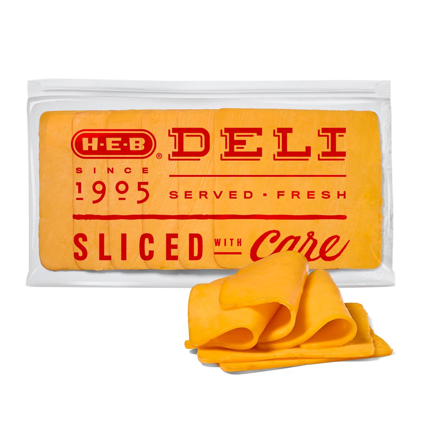 H-E-B Deli Post Oak Smoked Cheddar Cheese, Sandwich Sliced; image 1 of 4