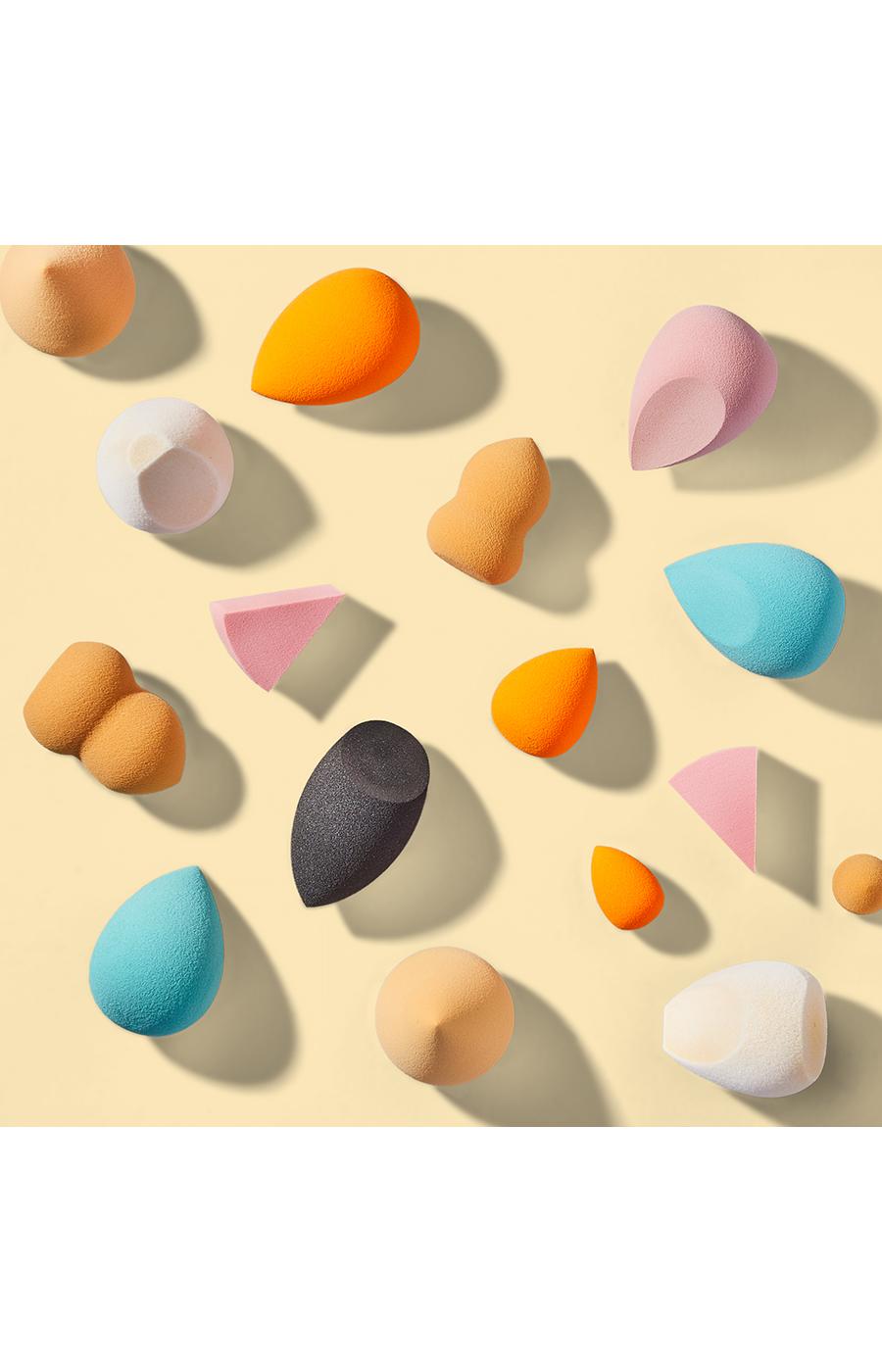 Diosa Edgecut Waterdrop Blending Makeup Sponges; image 2 of 3