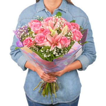 BLOOMS by H-E-B Luxury Dozen Roses & Lilies Flower Bouquet