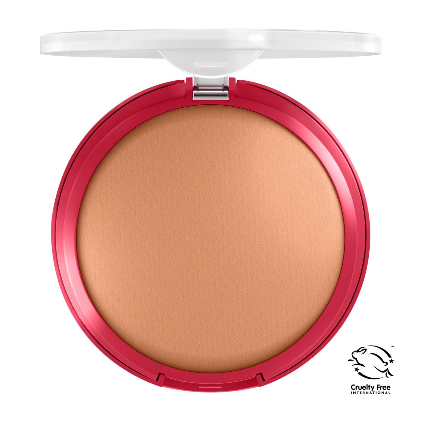 Covergirl Outlast Extreme Wear Pressed Powder Creamy Natural 820; image 3 of 4