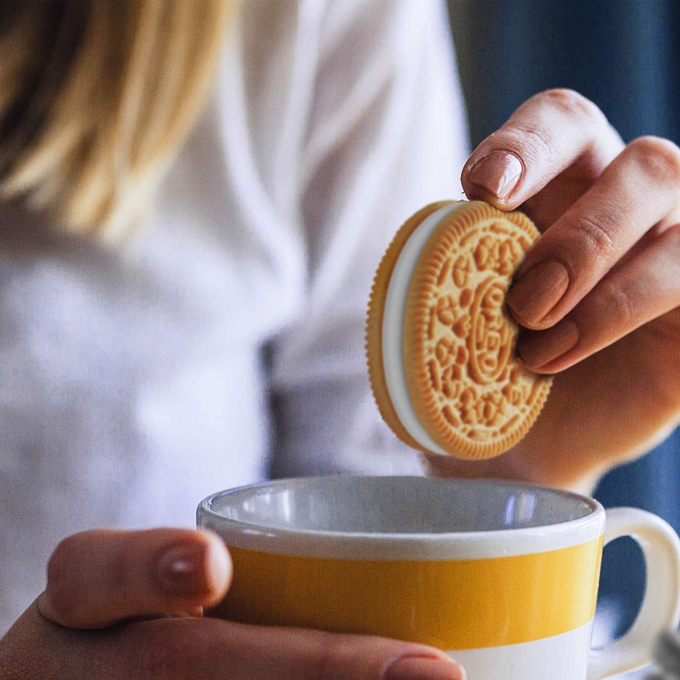 OREO Double Stuf Golden Sandwich Cookies Party Size; image 8 of 17