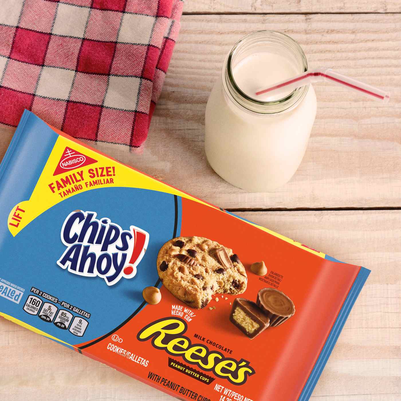 Chips Ahoy! Peanut Butter Cup Chocolate Chip Cookies Family Size; image 2 of 10