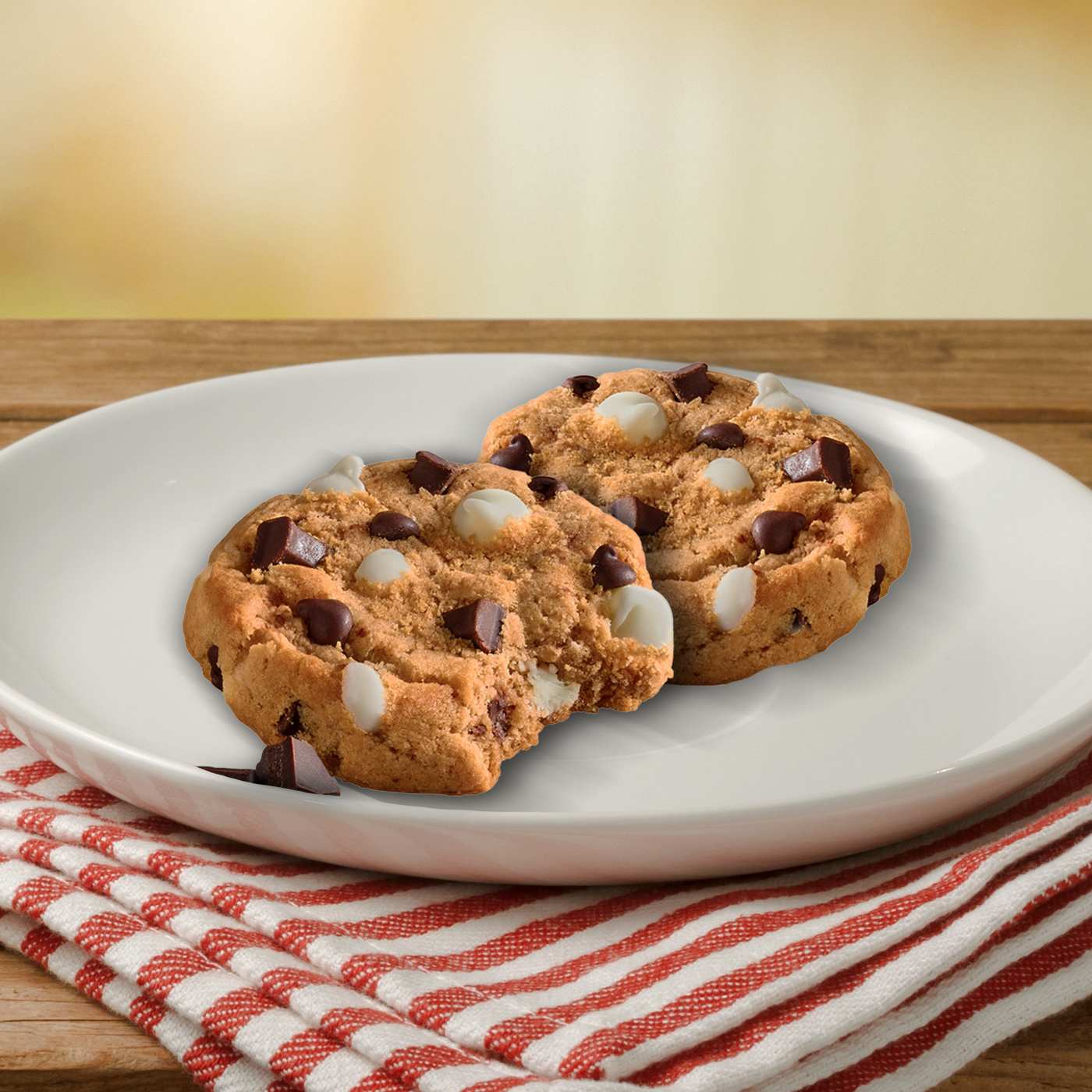 Chips Ahoy! Chunky White Fudge Chocolate Chunk Cookies Family Size; image 5 of 9