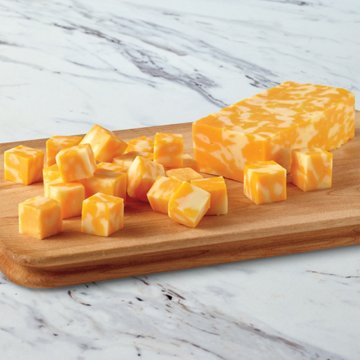 H-E-B Deli Colby Jack Cheese Cubes, Avg. 0.5 lb